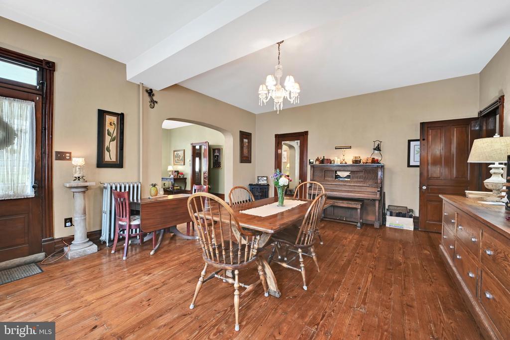 818 LIZARD CREEK ROAD