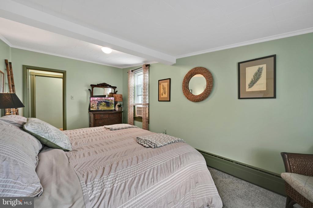 818 LIZARD CREEK ROAD