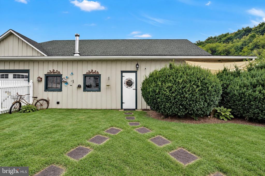 818 LIZARD CREEK ROAD