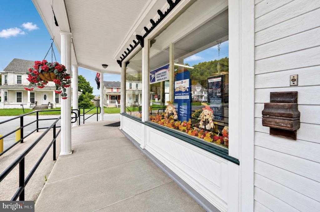 818 LIZARD CREEK ROAD