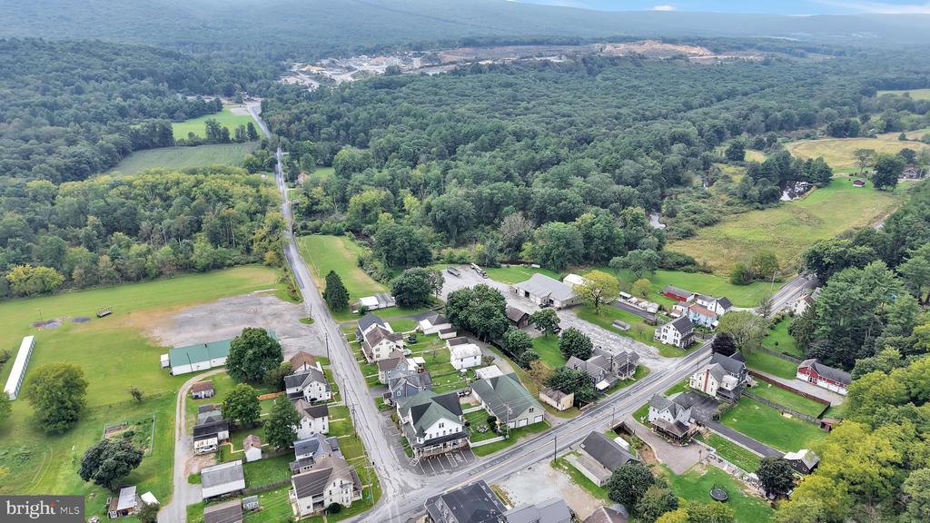 818 LIZARD CREEK ROAD
