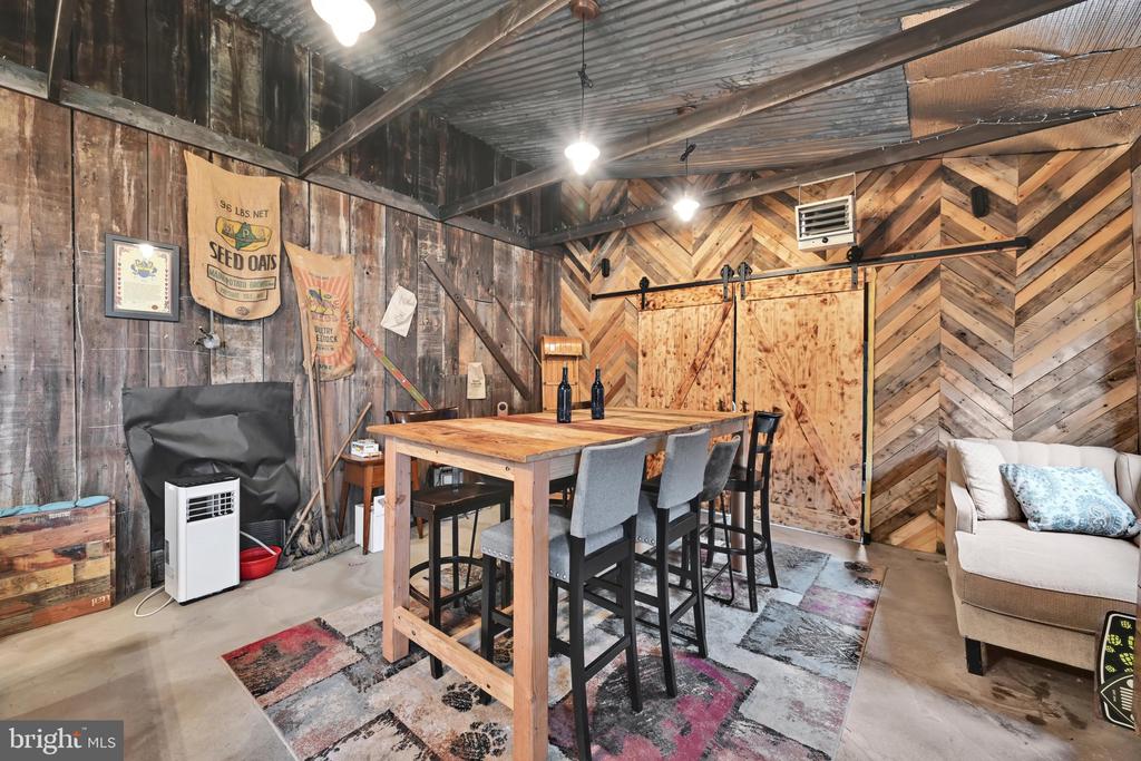 818 LIZARD CREEK ROAD