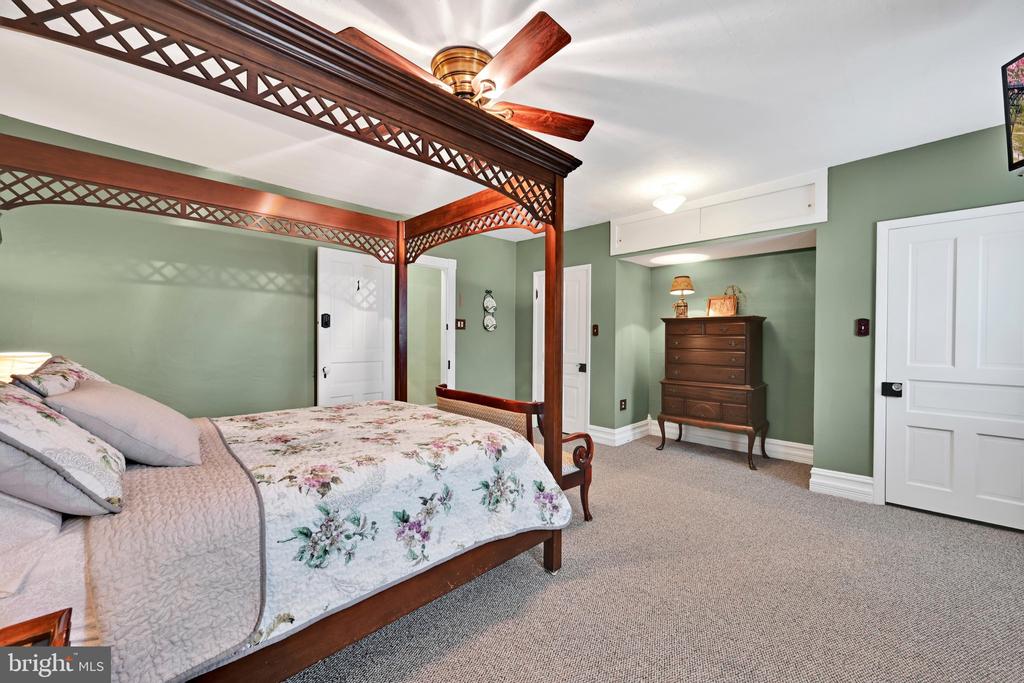 818 LIZARD CREEK ROAD