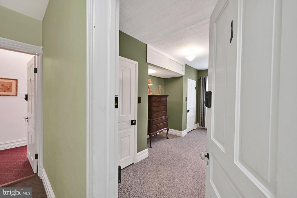 818 LIZARD CREEK ROAD