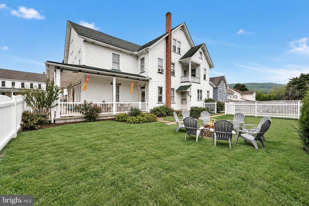 818 LIZARD CREEK ROAD