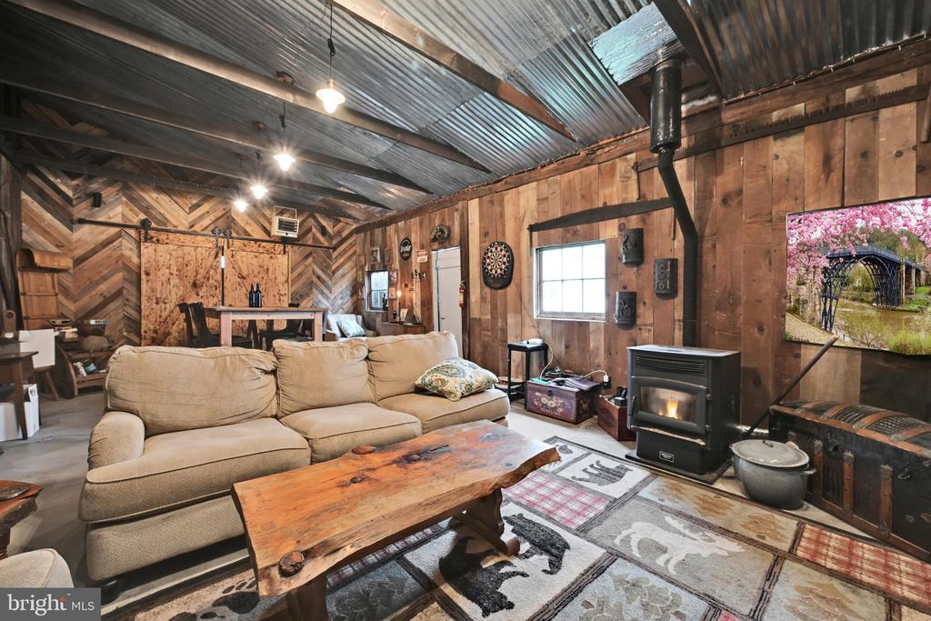 818 LIZARD CREEK ROAD