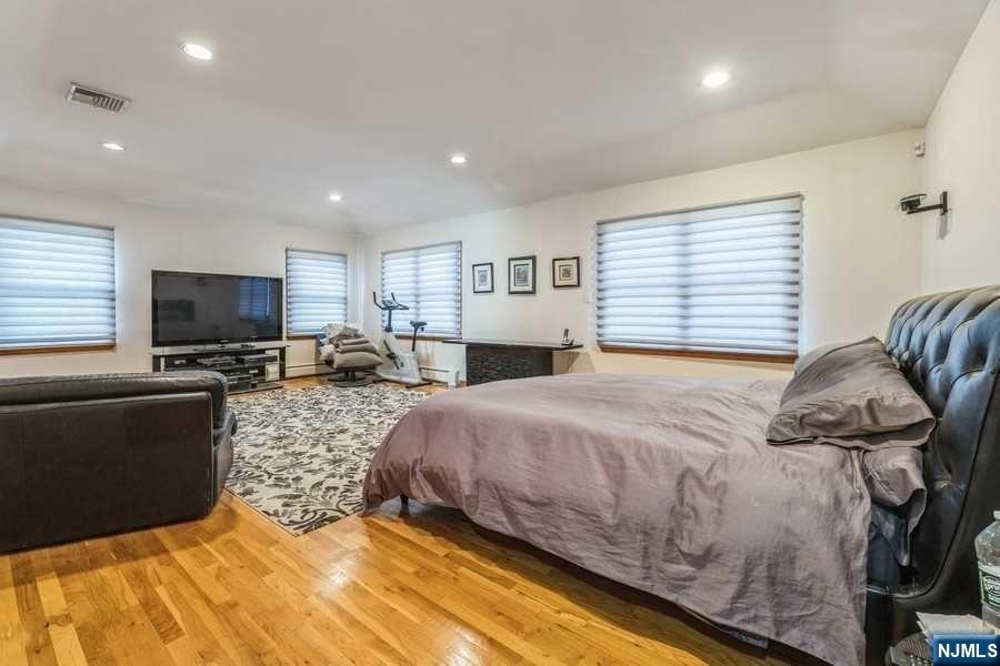 8 Jason Woods Road