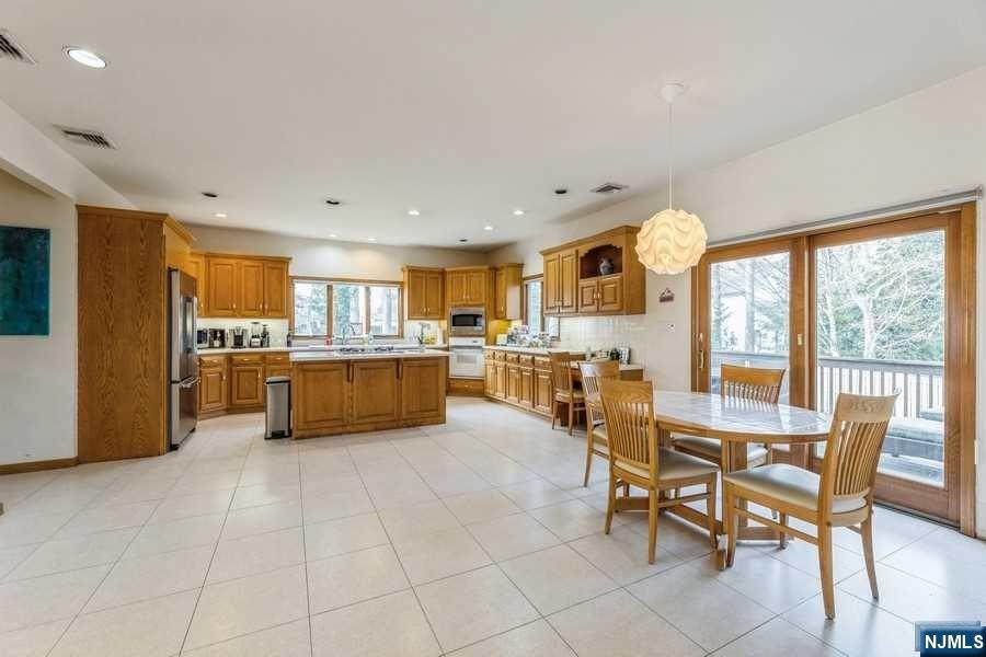 8 Jason Woods Road