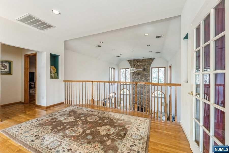 8 Jason Woods Road