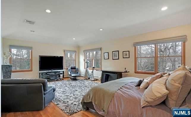 8 Jason Woods Road