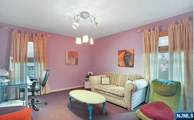 8 Jason Woods Road