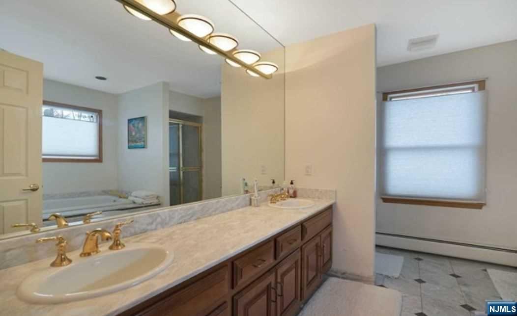 8 Jason Woods Road