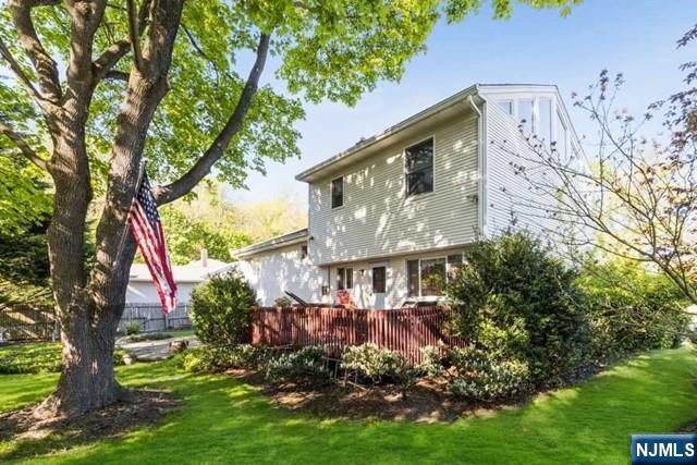 106 Pleasant Street
