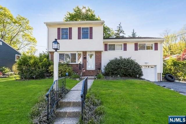 106 Pleasant Street