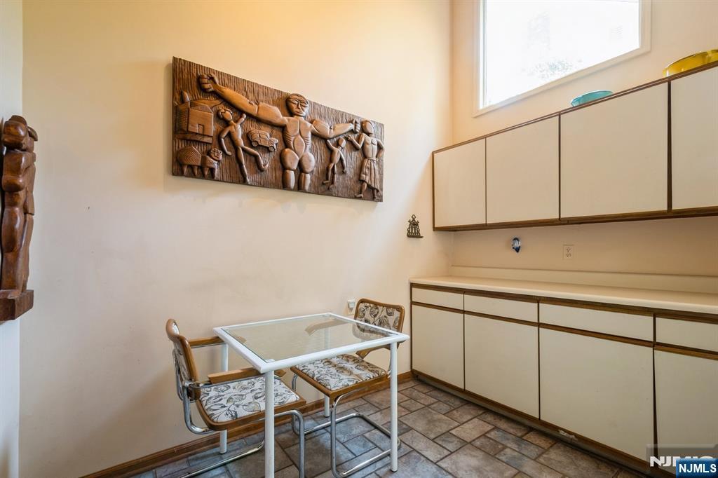 279 Jefferson Avenue