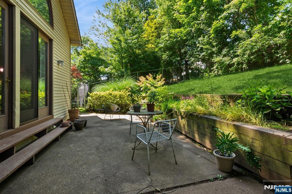 279 Jefferson Avenue