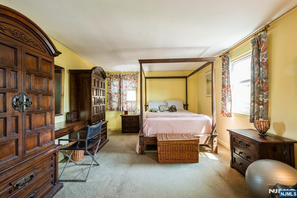 279 Jefferson Avenue