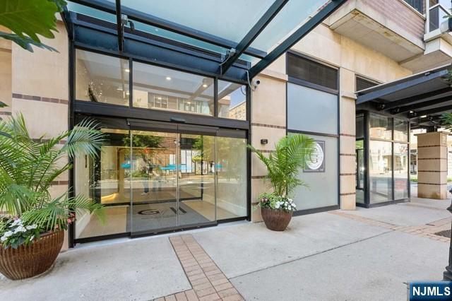 20 Ave At Port Imperial 324