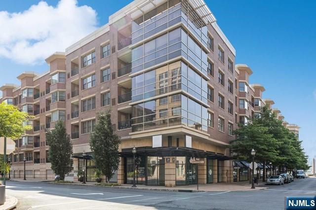 20 Ave At Port Imperial 324