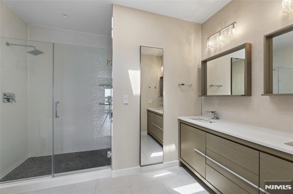 300 Gorge Road 57