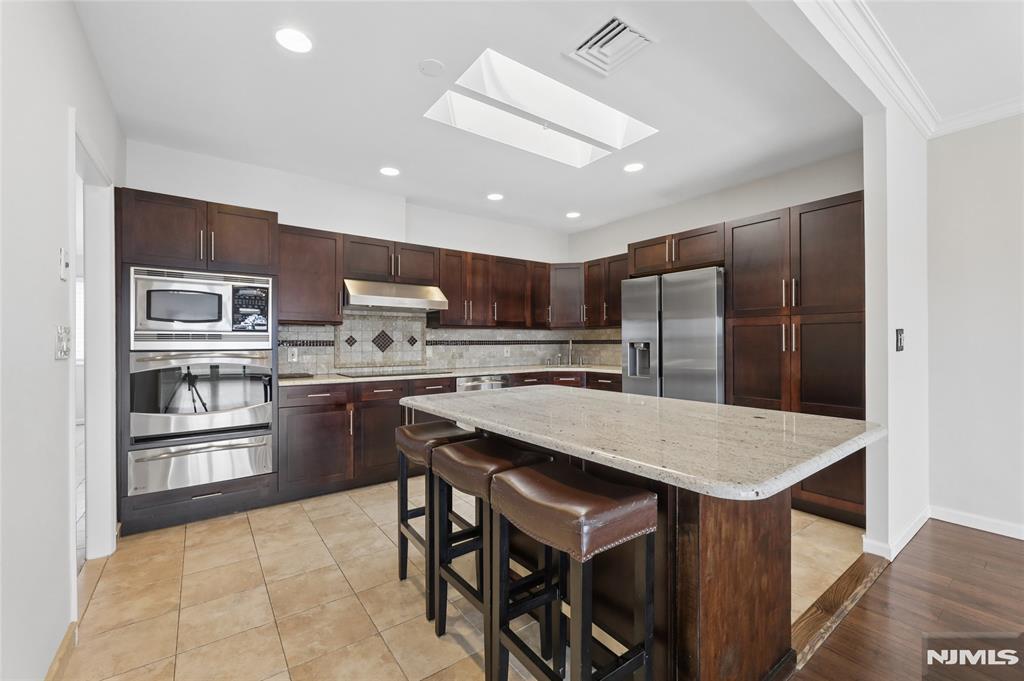 300 Gorge Road 57