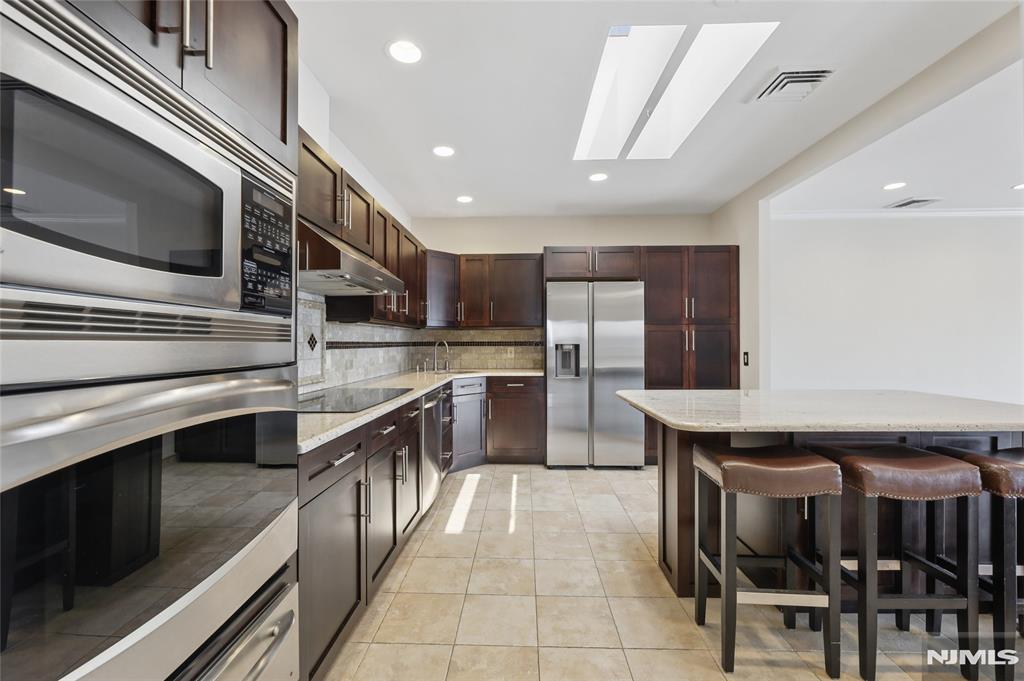 300 Gorge Road 57
