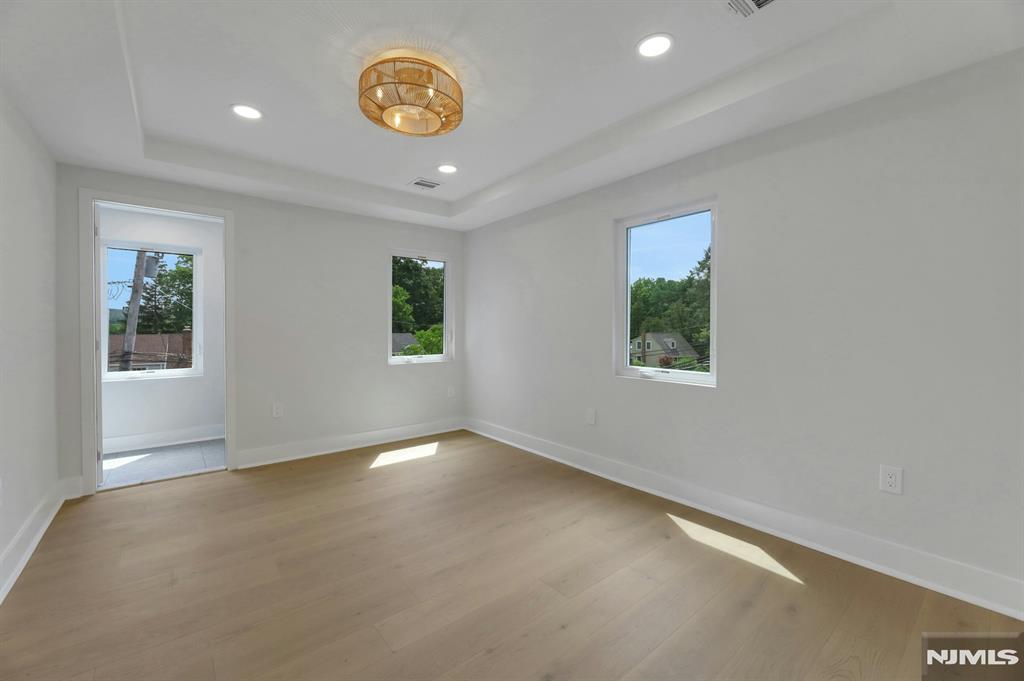 279 Jefferson Avenue