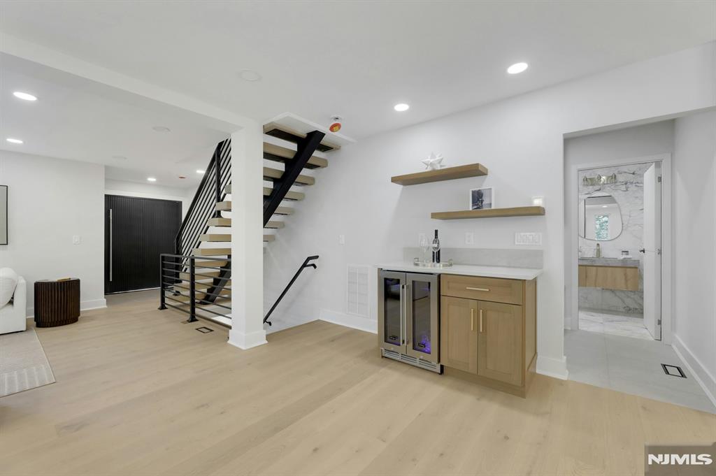 279 Jefferson Avenue