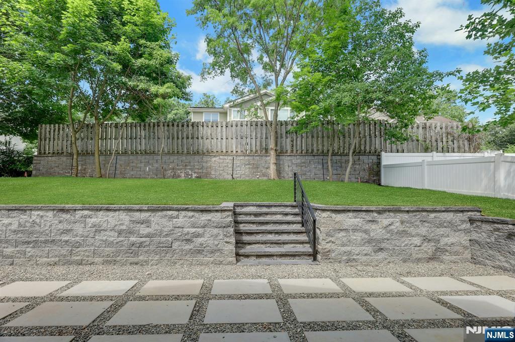 279 Jefferson Avenue