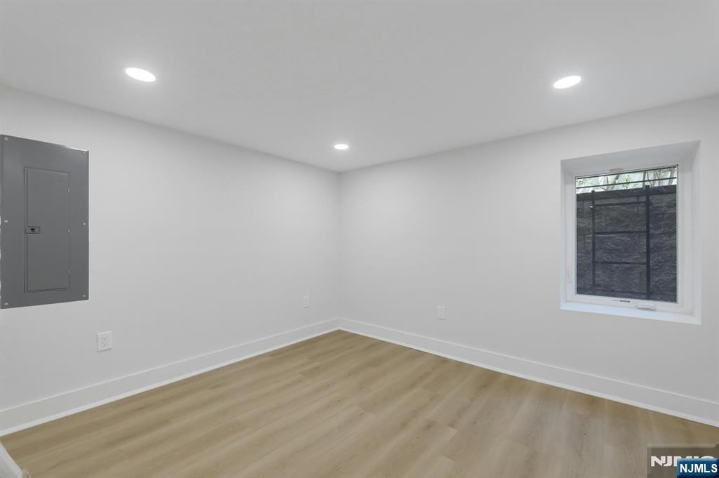 279 Jefferson Avenue