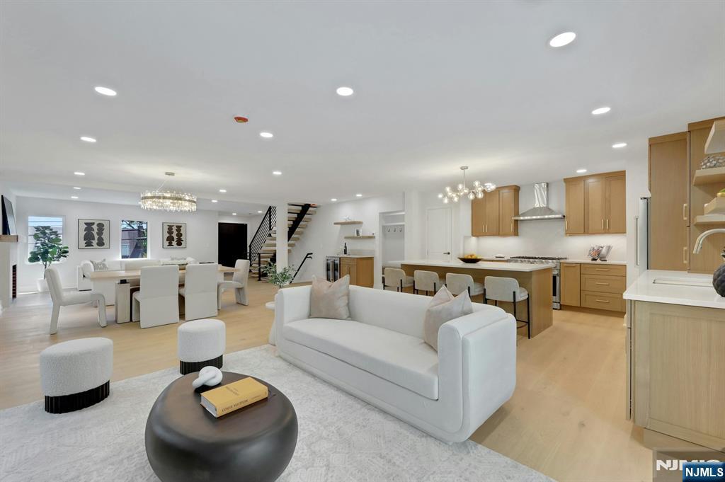 279 Jefferson Avenue
