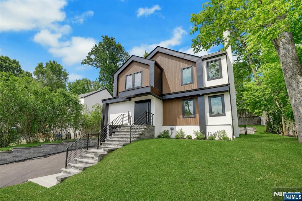 279 Jefferson Avenue