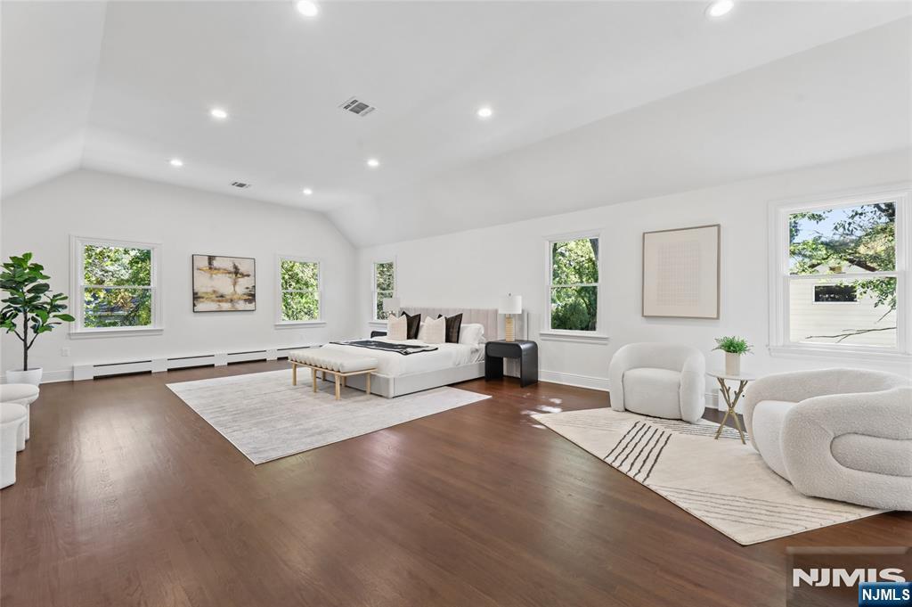 337 Franklin Street
