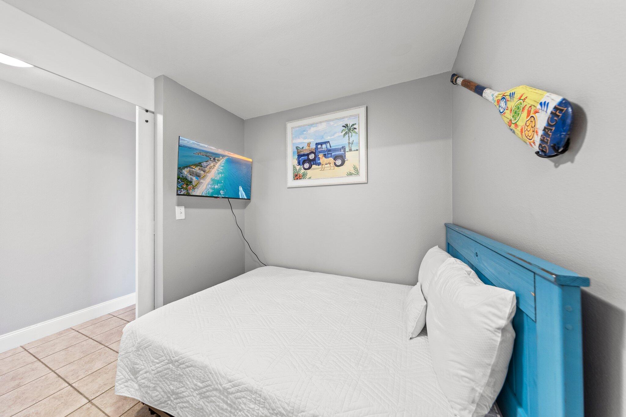 9860 S Thomas Drive, UNIT 1018