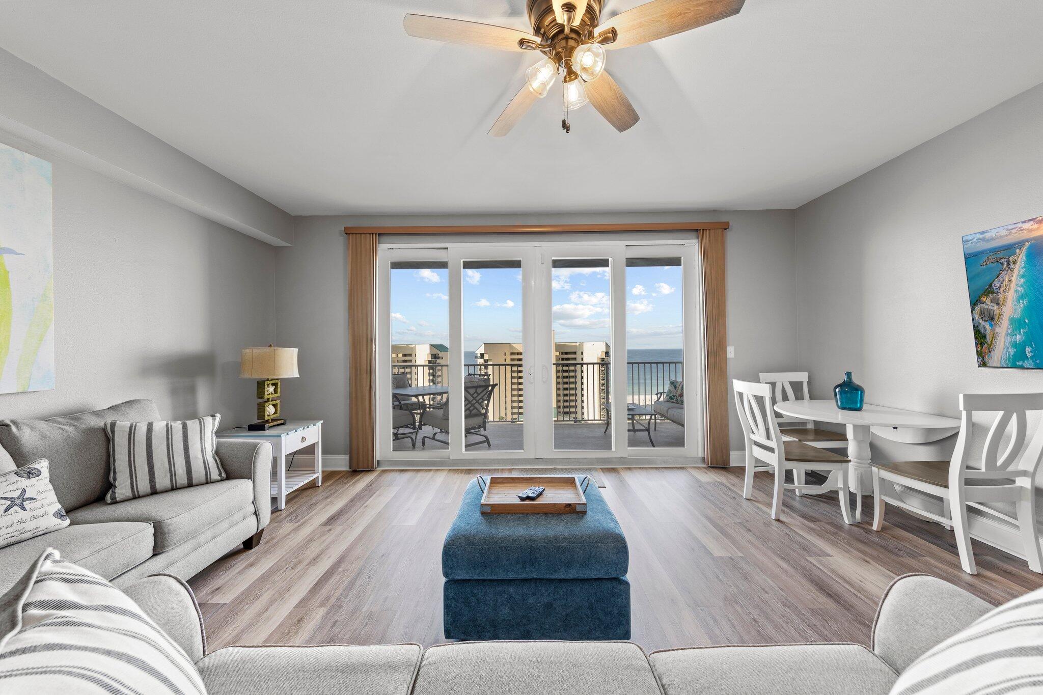 9860 S Thomas Drive, UNIT 1018