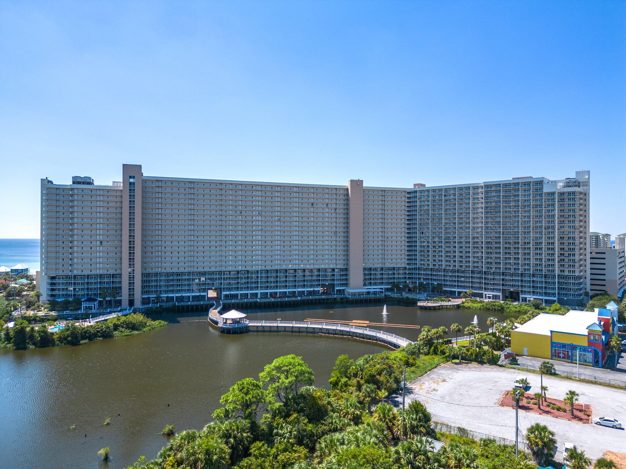 9860 S Thomas Drive, UNIT 1018