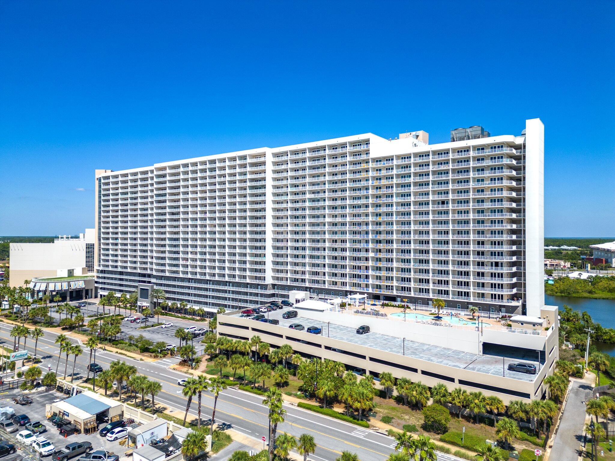 9860 S Thomas Drive, UNIT 1018