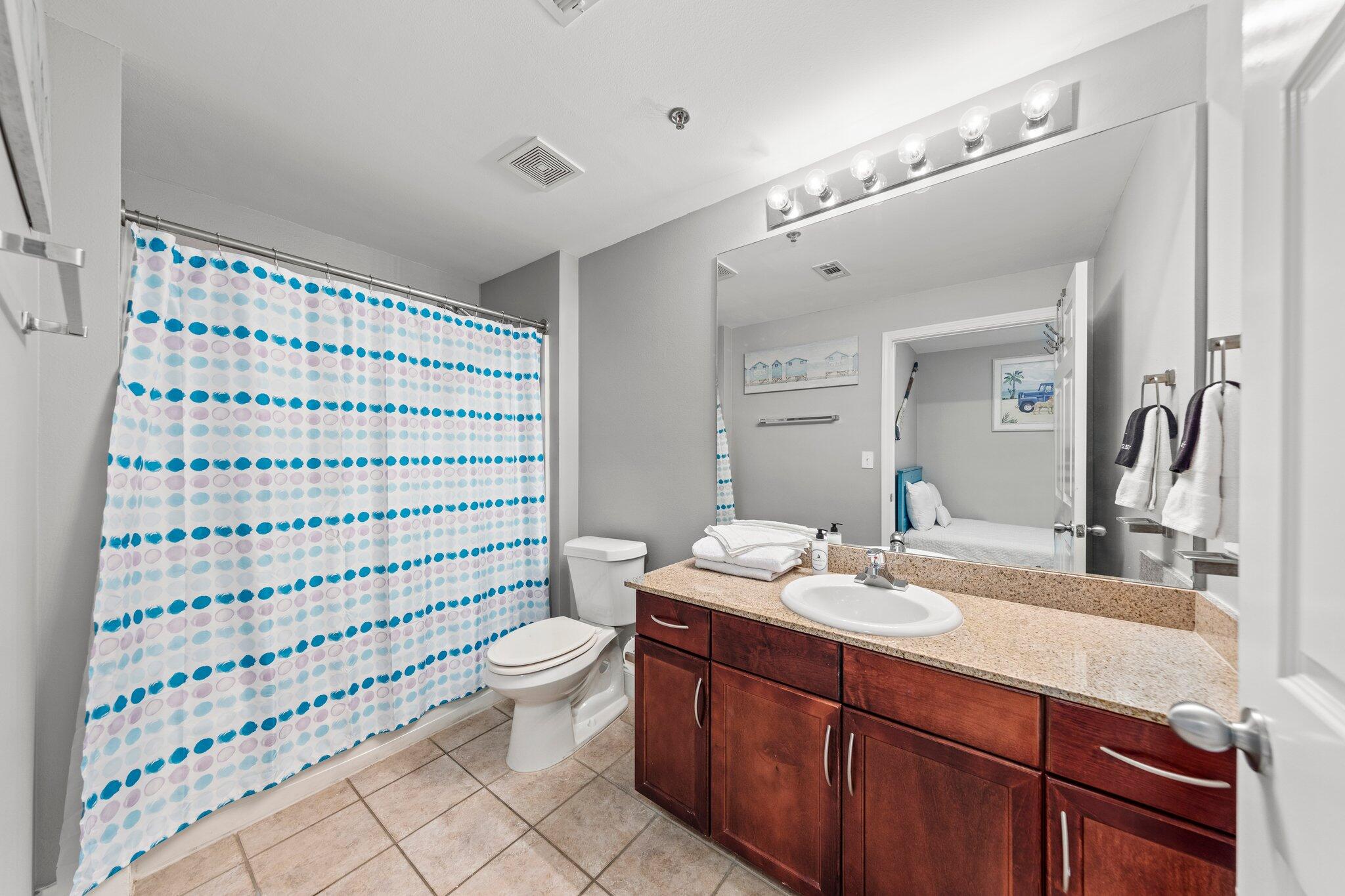 9860 S Thomas Drive, UNIT 1018