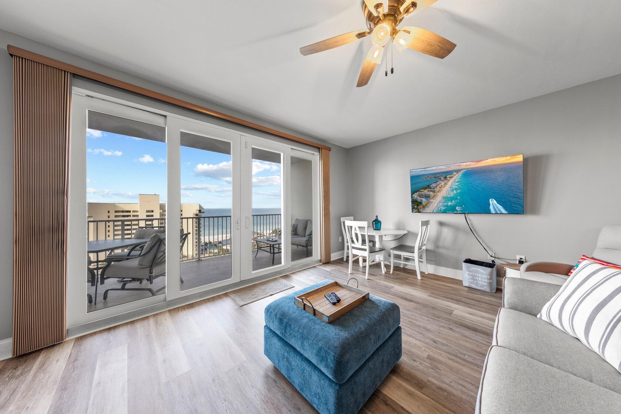 9860 S Thomas Drive, UNIT 1018