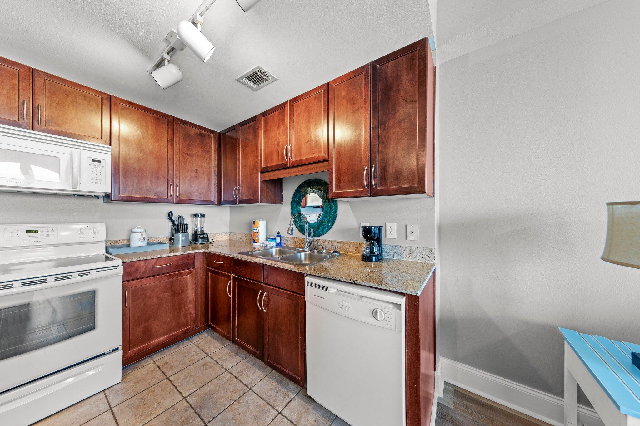 9860 S Thomas Drive, UNIT 1018