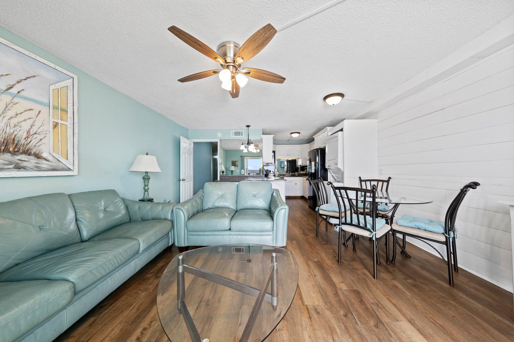 8743 Thomas Drive, 809
