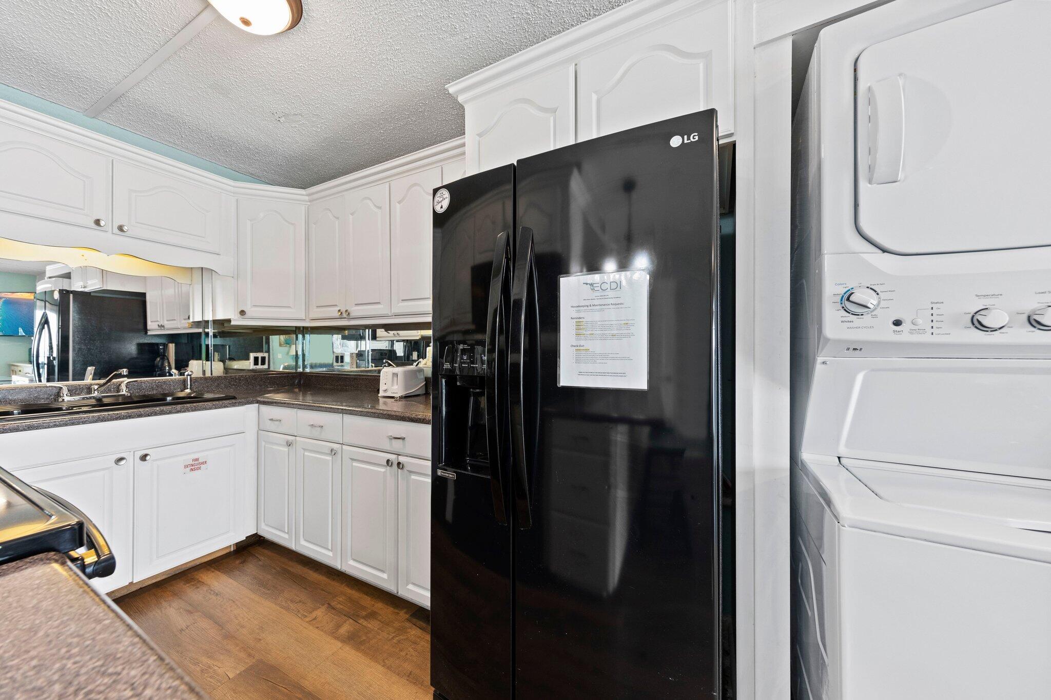 8743 Thomas Drive, 809