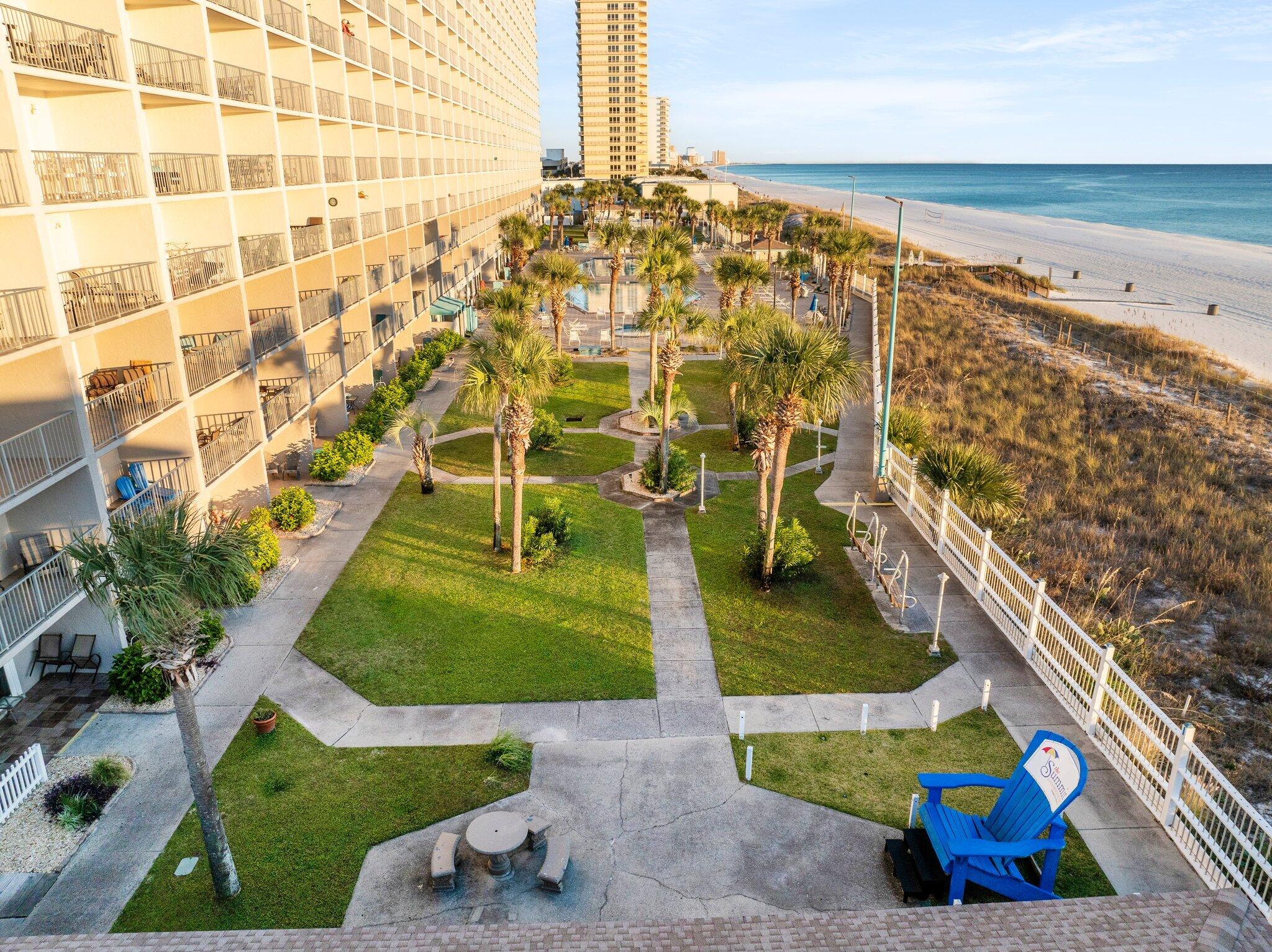8743 Thomas Drive, 809