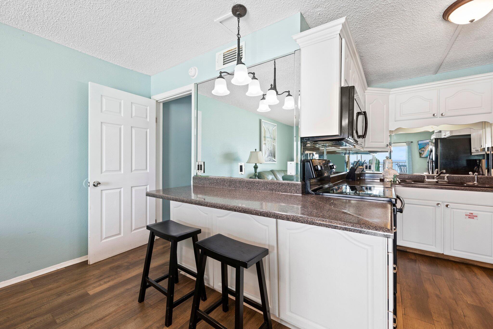 8743 Thomas Drive, 809