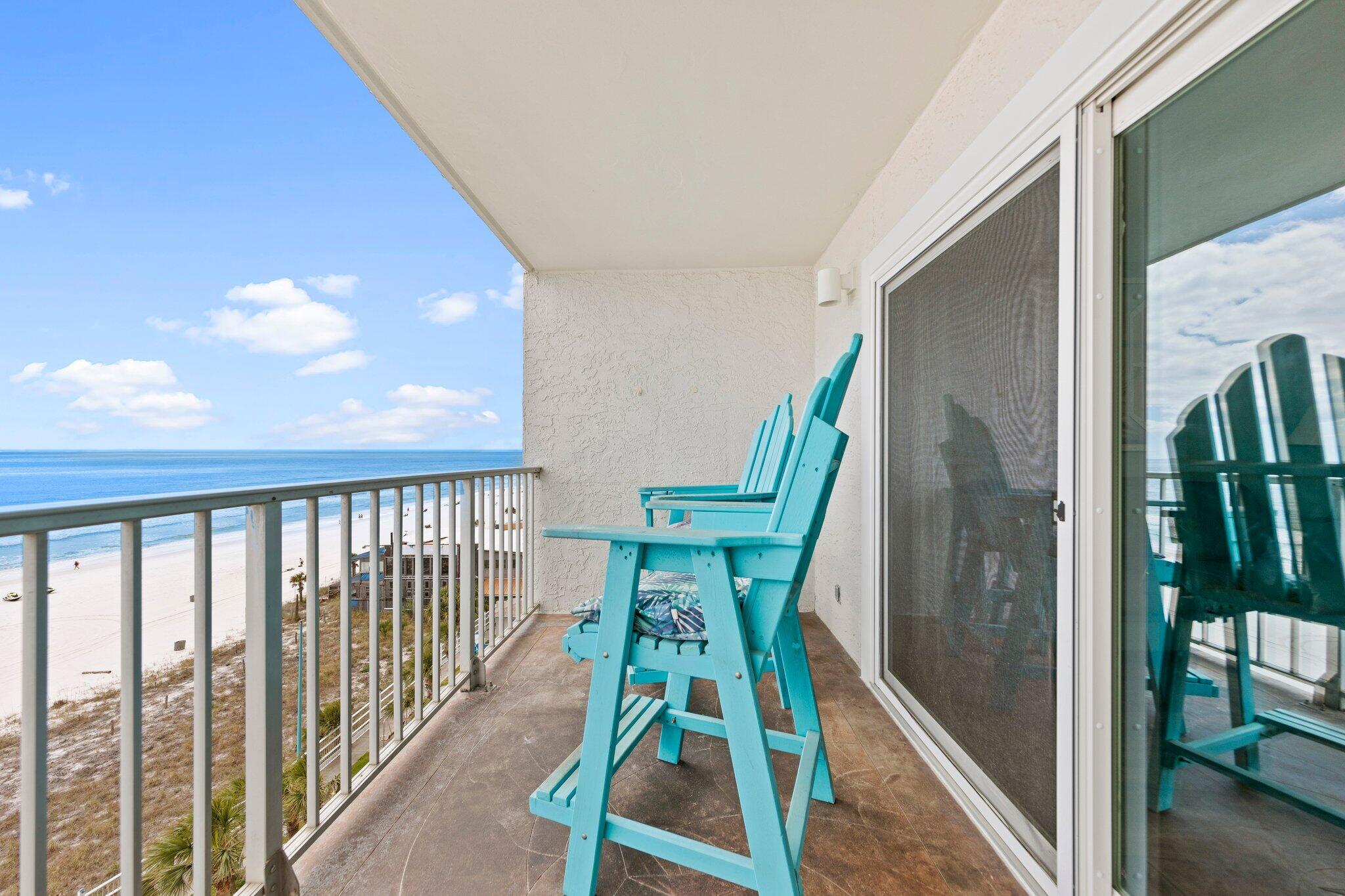 8743 Thomas Drive, 809