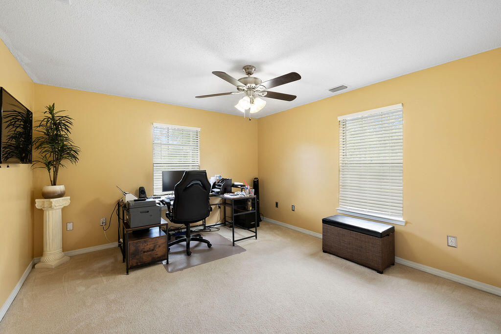 131 Wedgewood Lane
