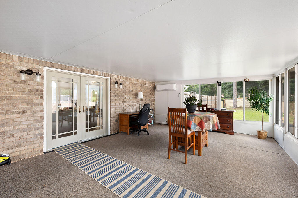131 Wedgewood Lane