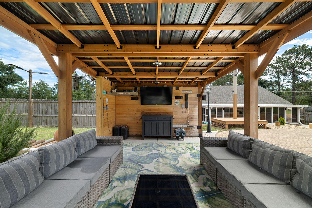 131 Wedgewood Lane
