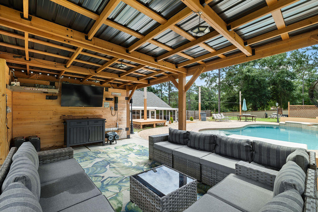 131 Wedgewood Lane