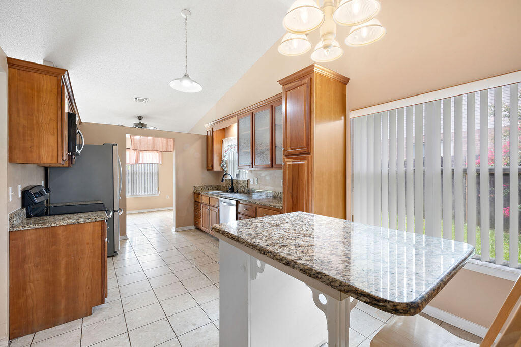 719 Majestic Prince Court